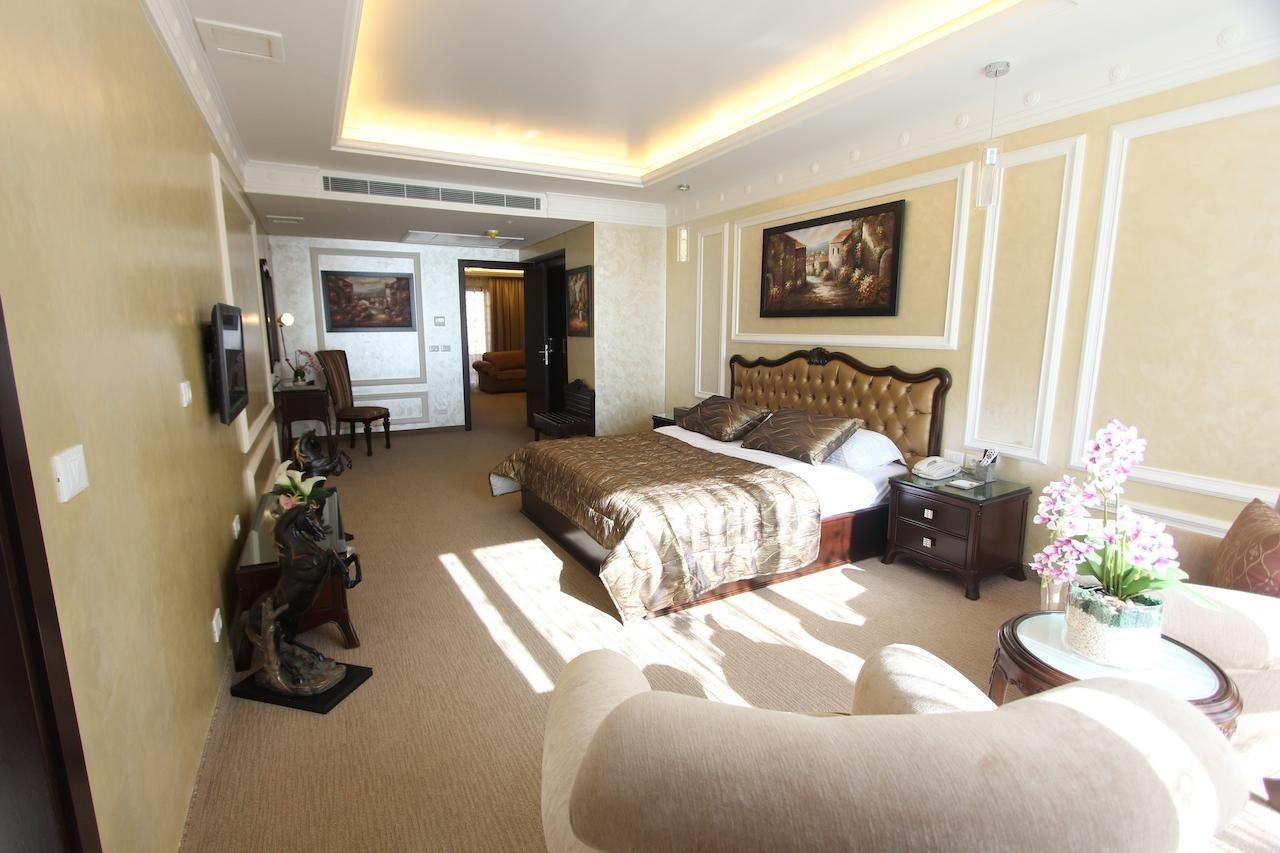 Elite Hotel & Spa Бейрут Екстериор снимка