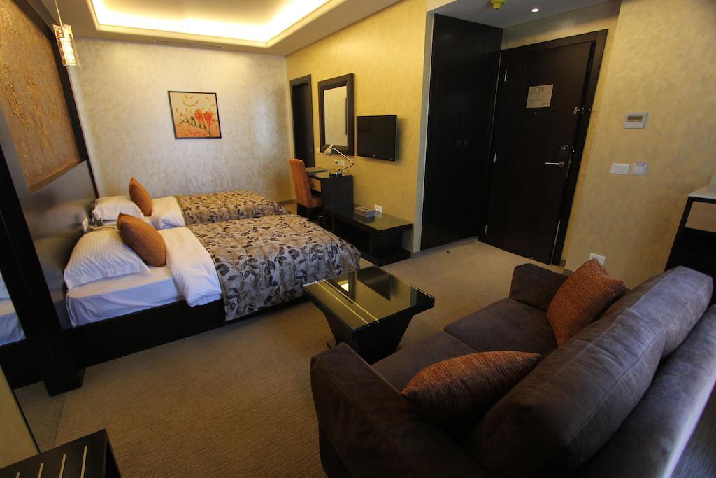Elite Hotel & Spa Бейрут Стая снимка