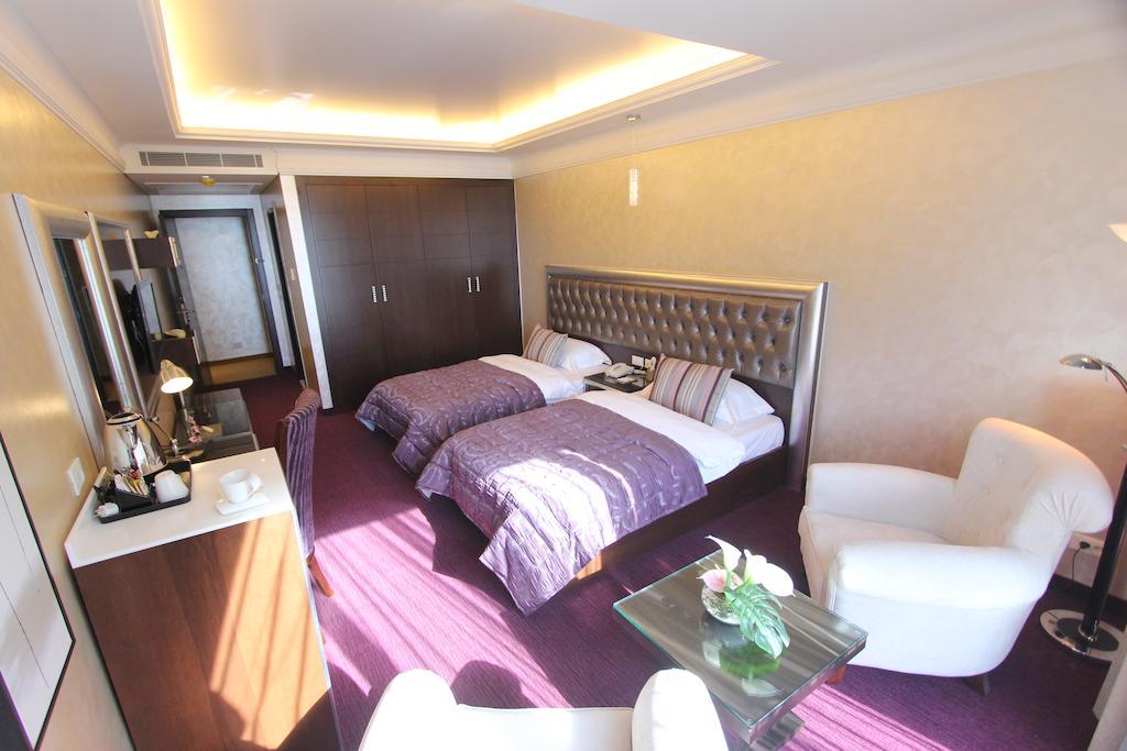 Elite Hotel & Spa Бейрут Екстериор снимка