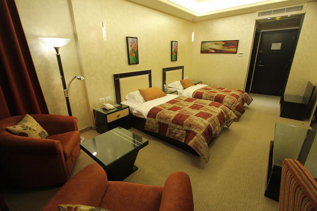 Elite Hotel & Spa Бейрут Стая снимка