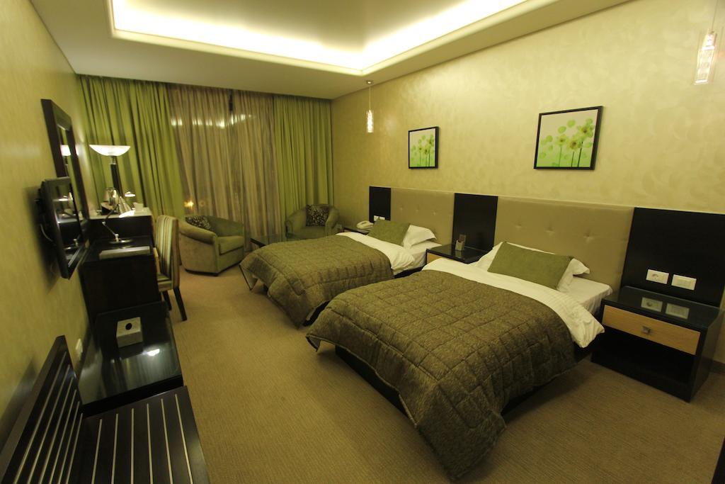 Elite Hotel & Spa Бейрут Стая снимка